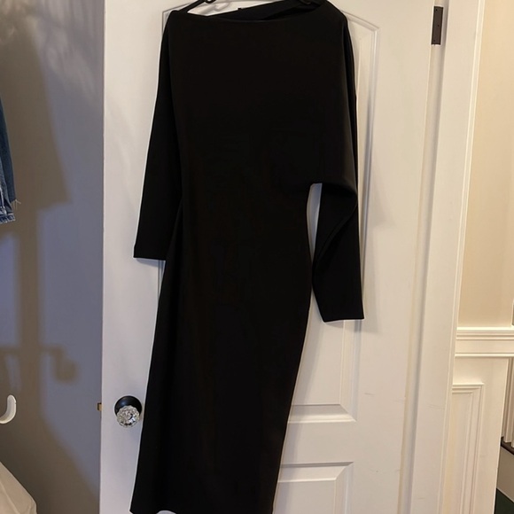 Zara BNWT black Asymmetrical Crepe Dress! - Picture 2 of 5